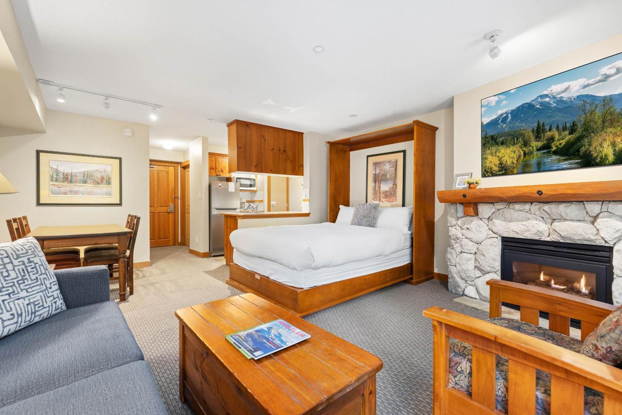Lost Lake Lodge By Whistler Premier Exterior photo